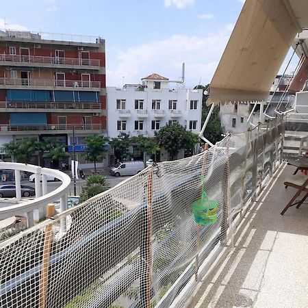 Μοντέρνο Διαμέρισμα - Stylish Appartment Loutraki エクステリア 写真